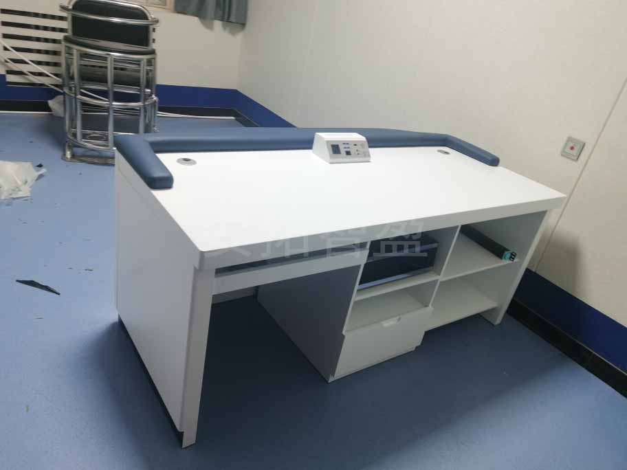 审讯室实拍案例-审讯桌